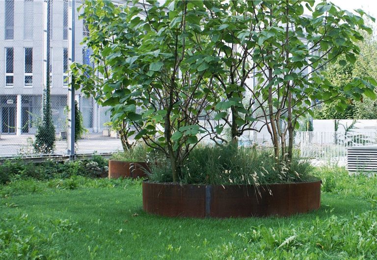 Blumenkübel