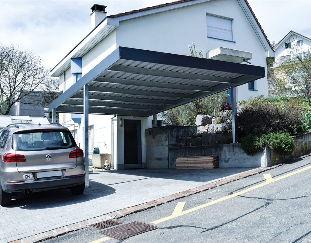 Carport montiert mittels Schraubfundament in Gelterkinden