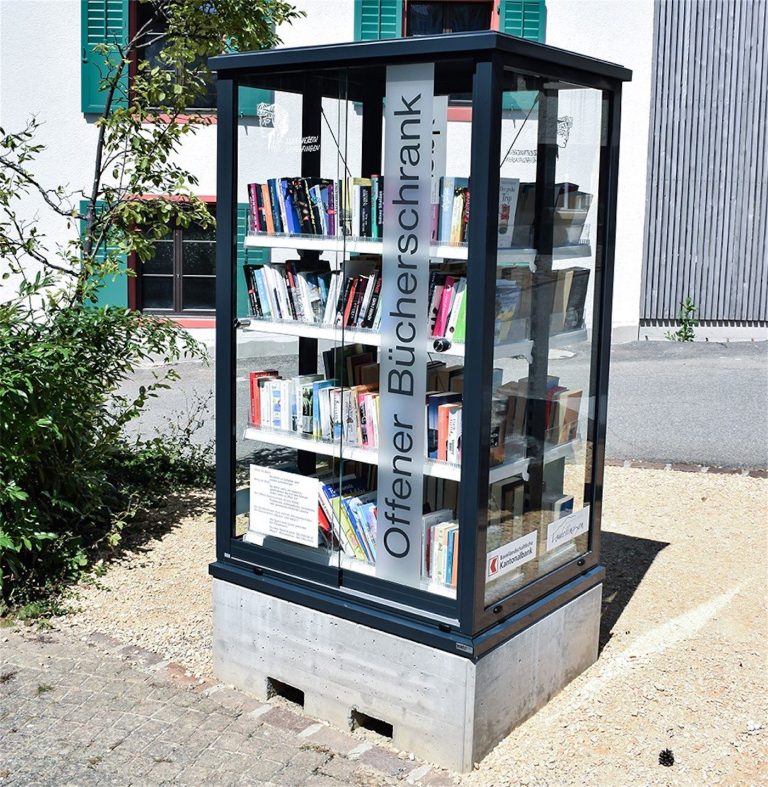 Bücherschrank