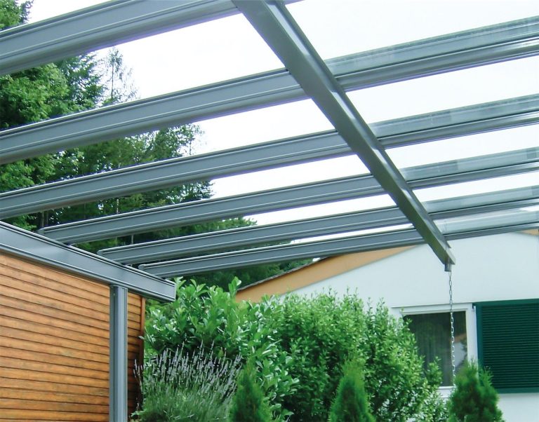 Pergola mit Teilbeschattung