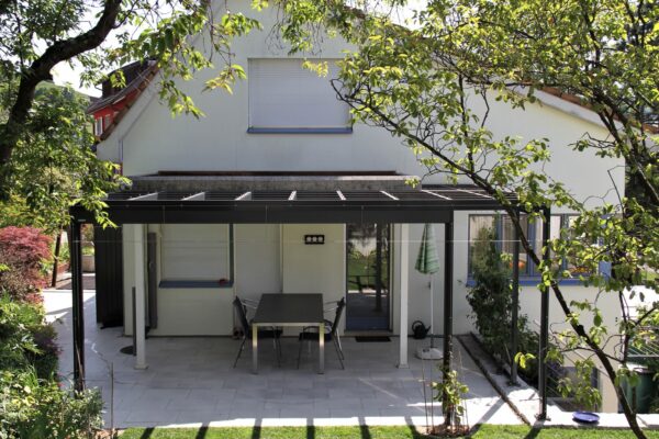 Pergola auf dem Sitzplatz in Gelterkinden
