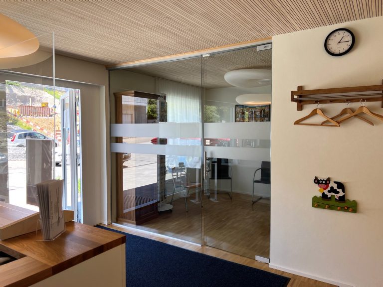 Verglasung Wartezimmer